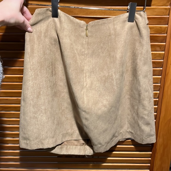 BCBGeneration suede skirt - Picture 4 of 4